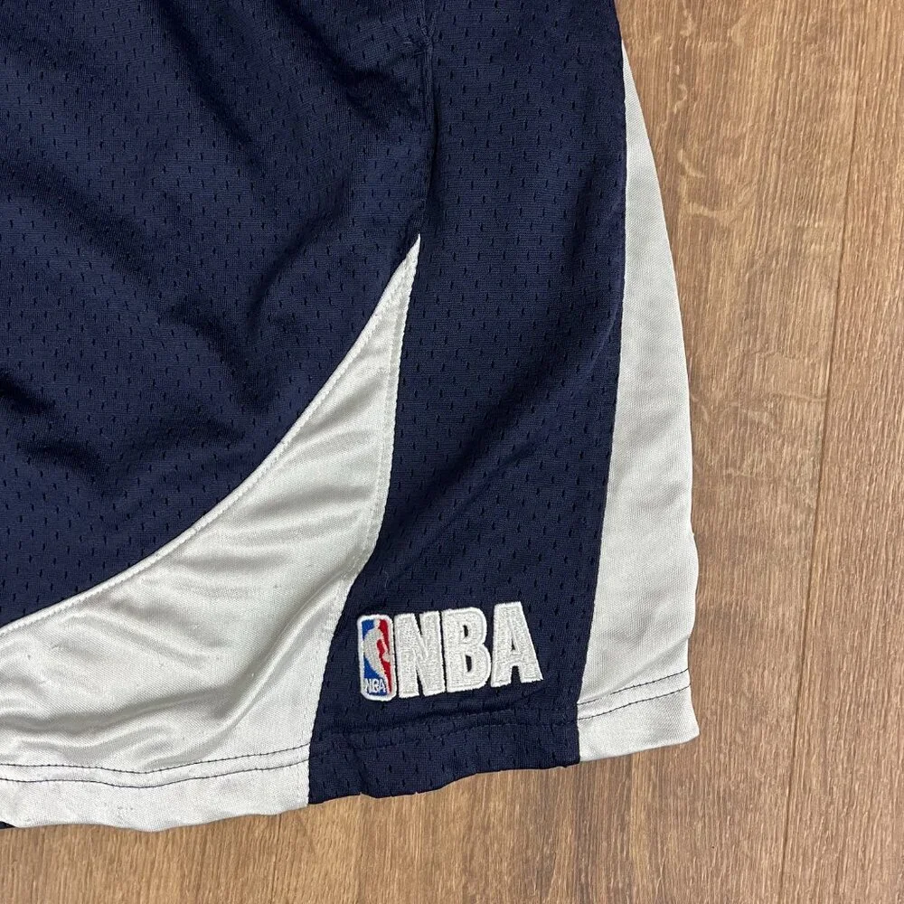 VINTAGE NBA Elevation 90's Men's Embroidered Logo Basketball Shorts Size XL